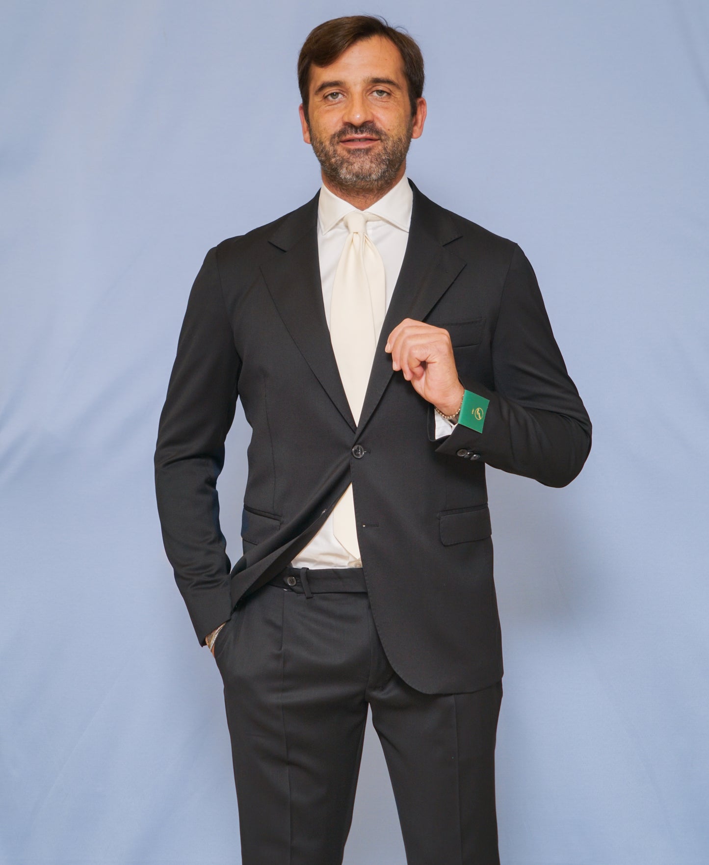 ABITO TINTA UNITA NERO