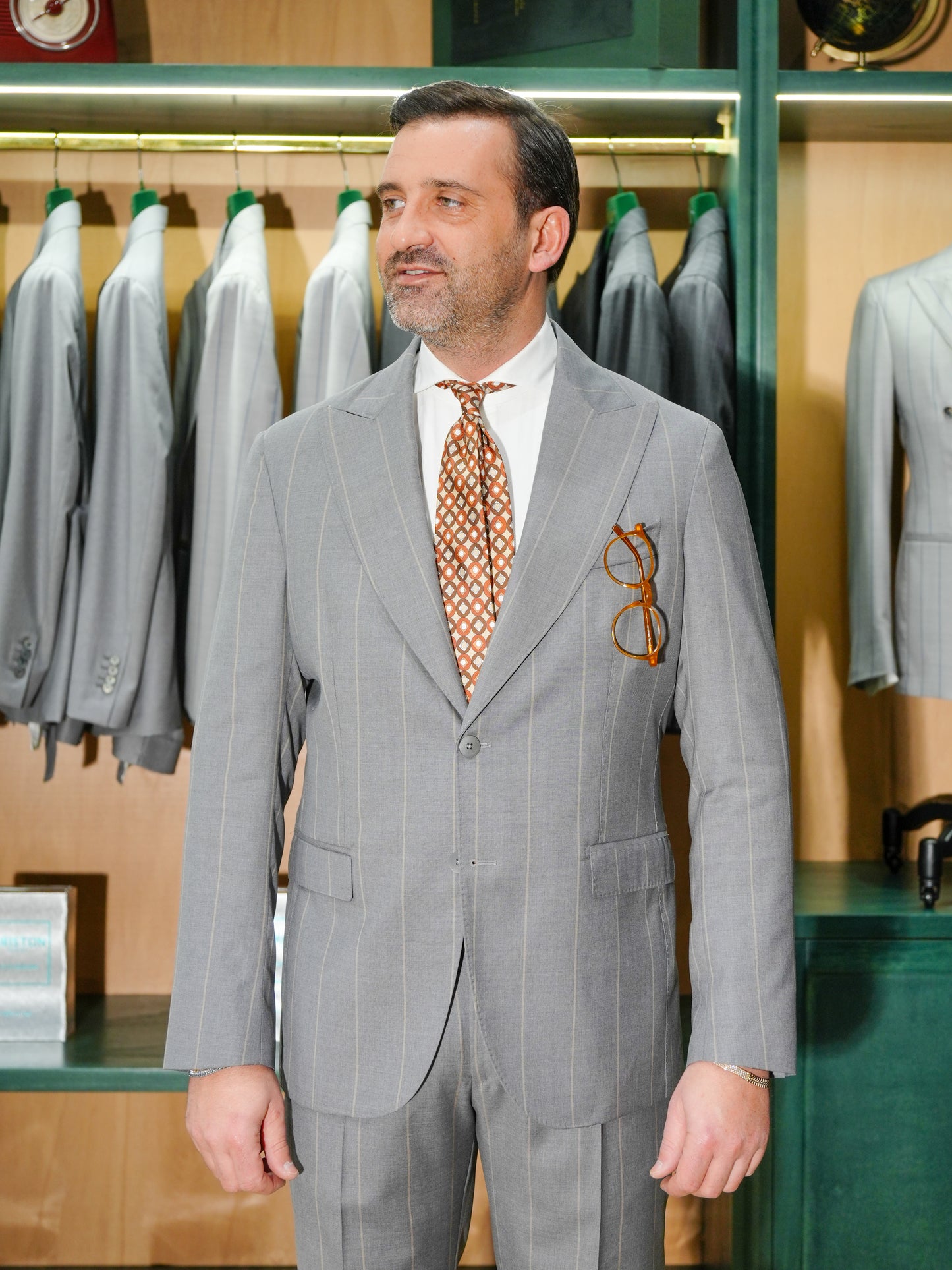 ABITO GESSATO GRIGIO MONOPETTO