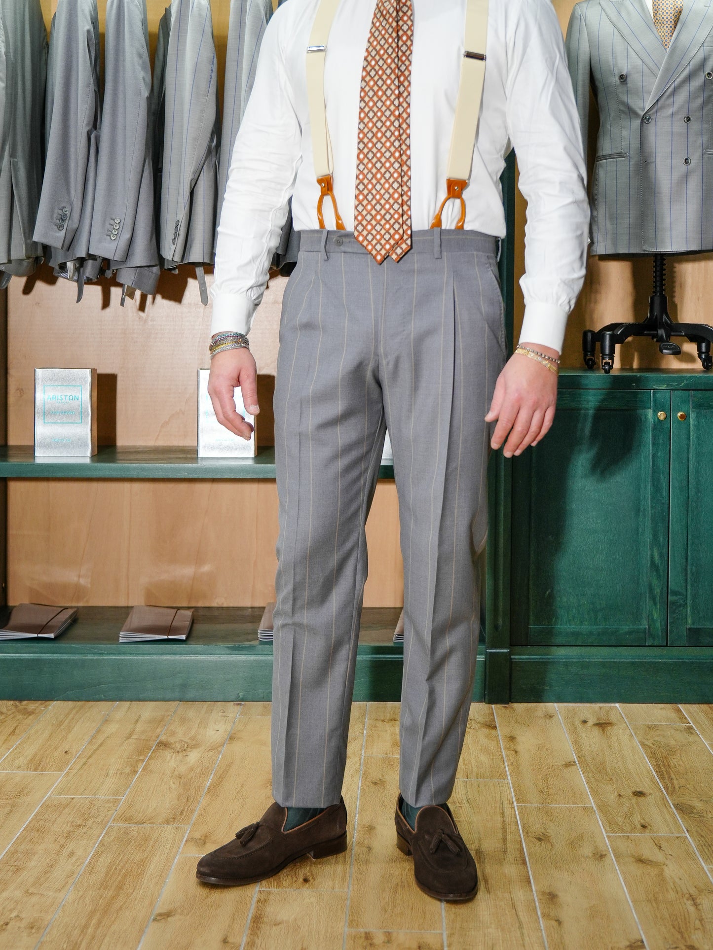 ABITO GESSATO GRIGIO MONOPETTO