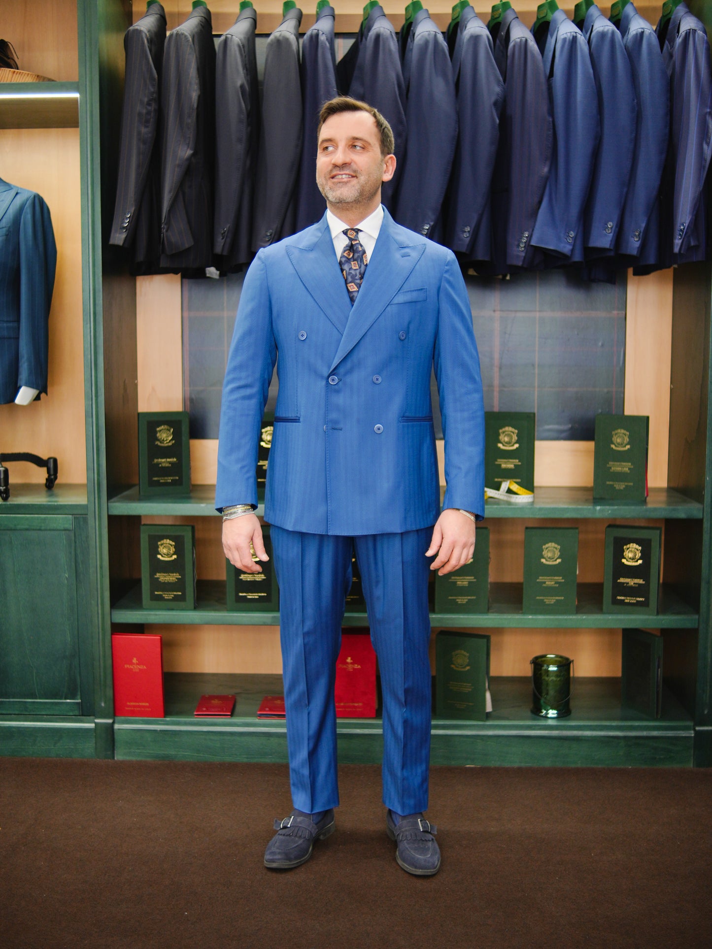 ABITO DOPPIOPETTO BLU REALE SPIGATO