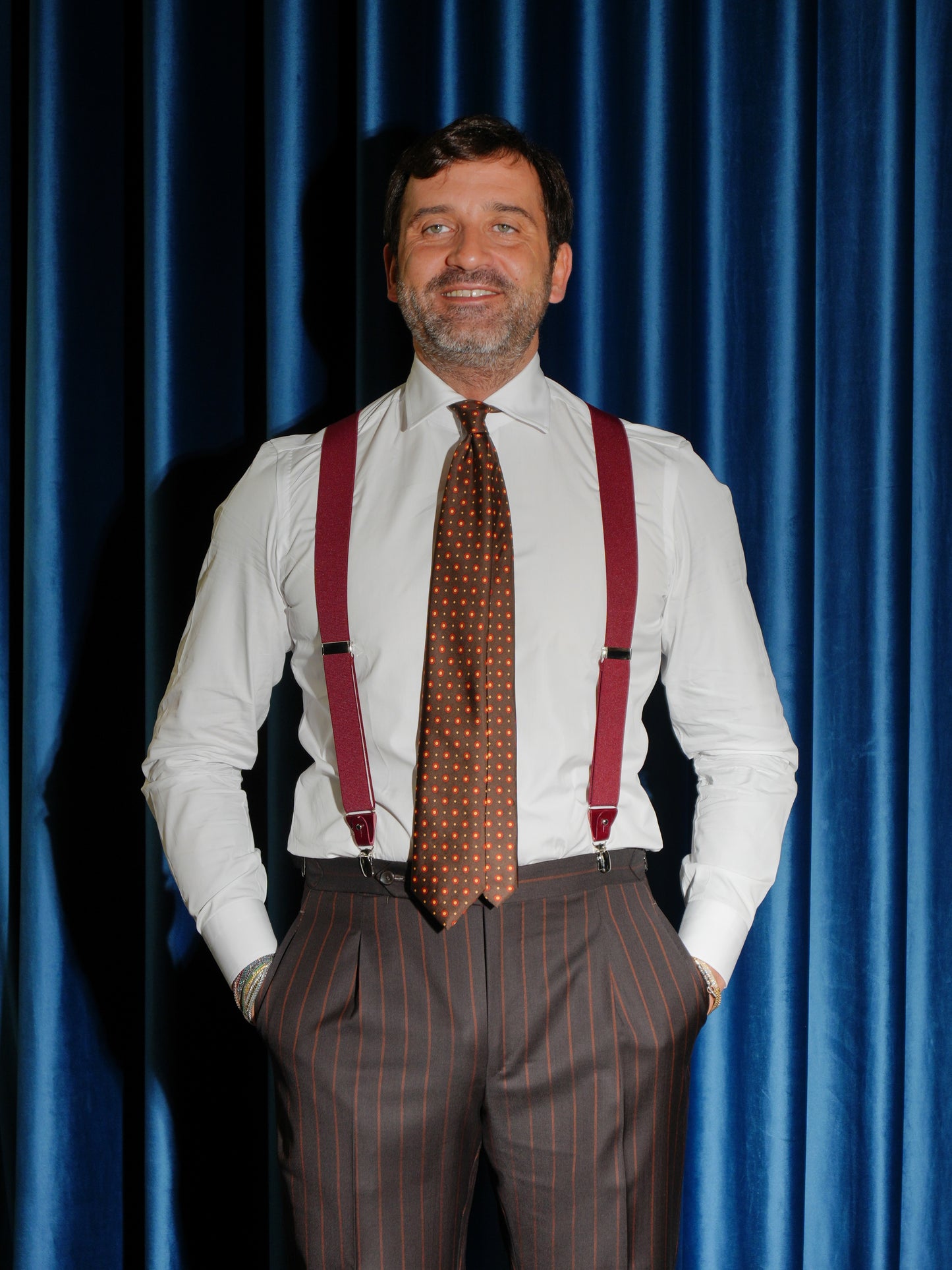 ABITO GESSATO TELA INGLESE MORO