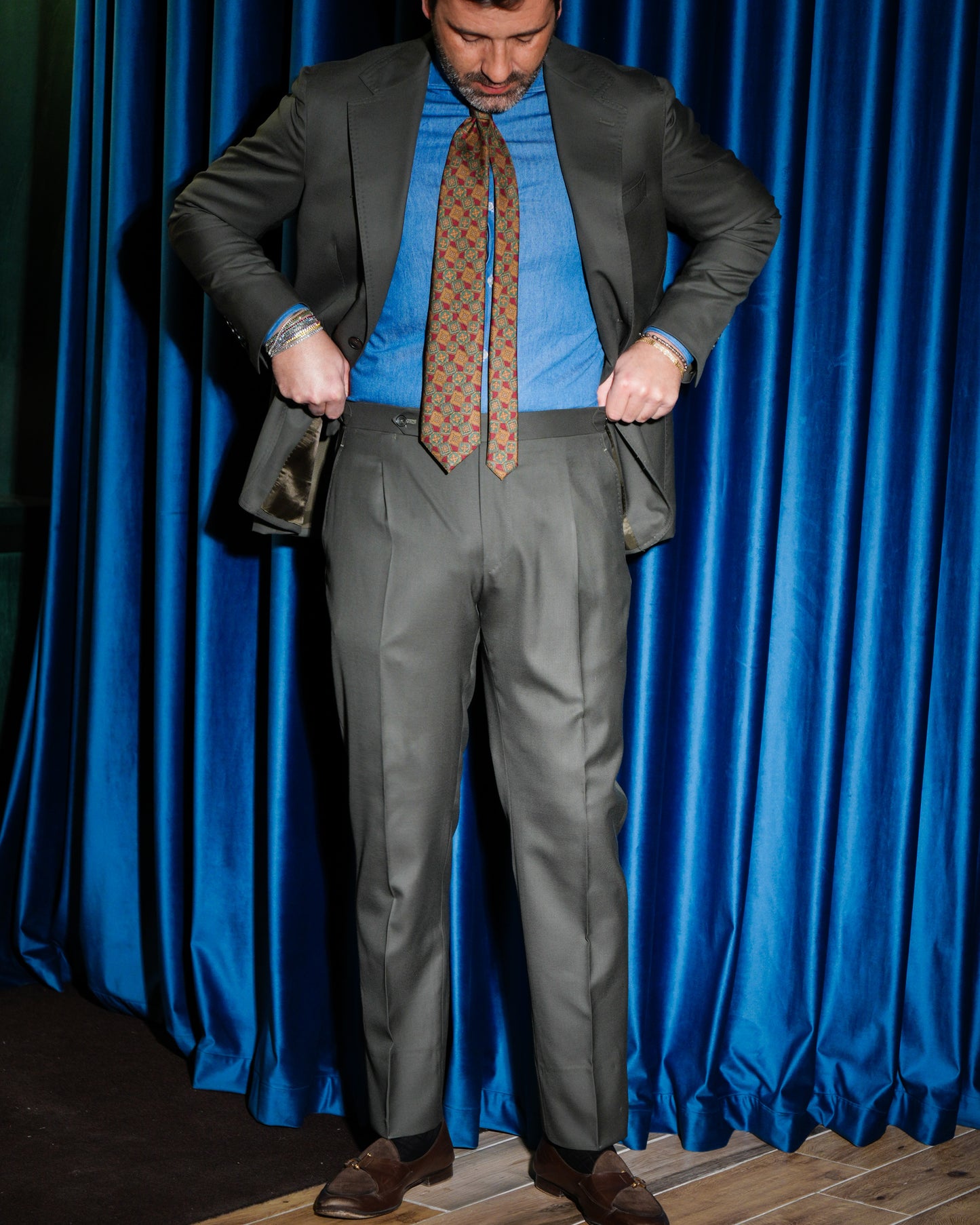 ABITO TINTA UNITA TALLIA VERDE