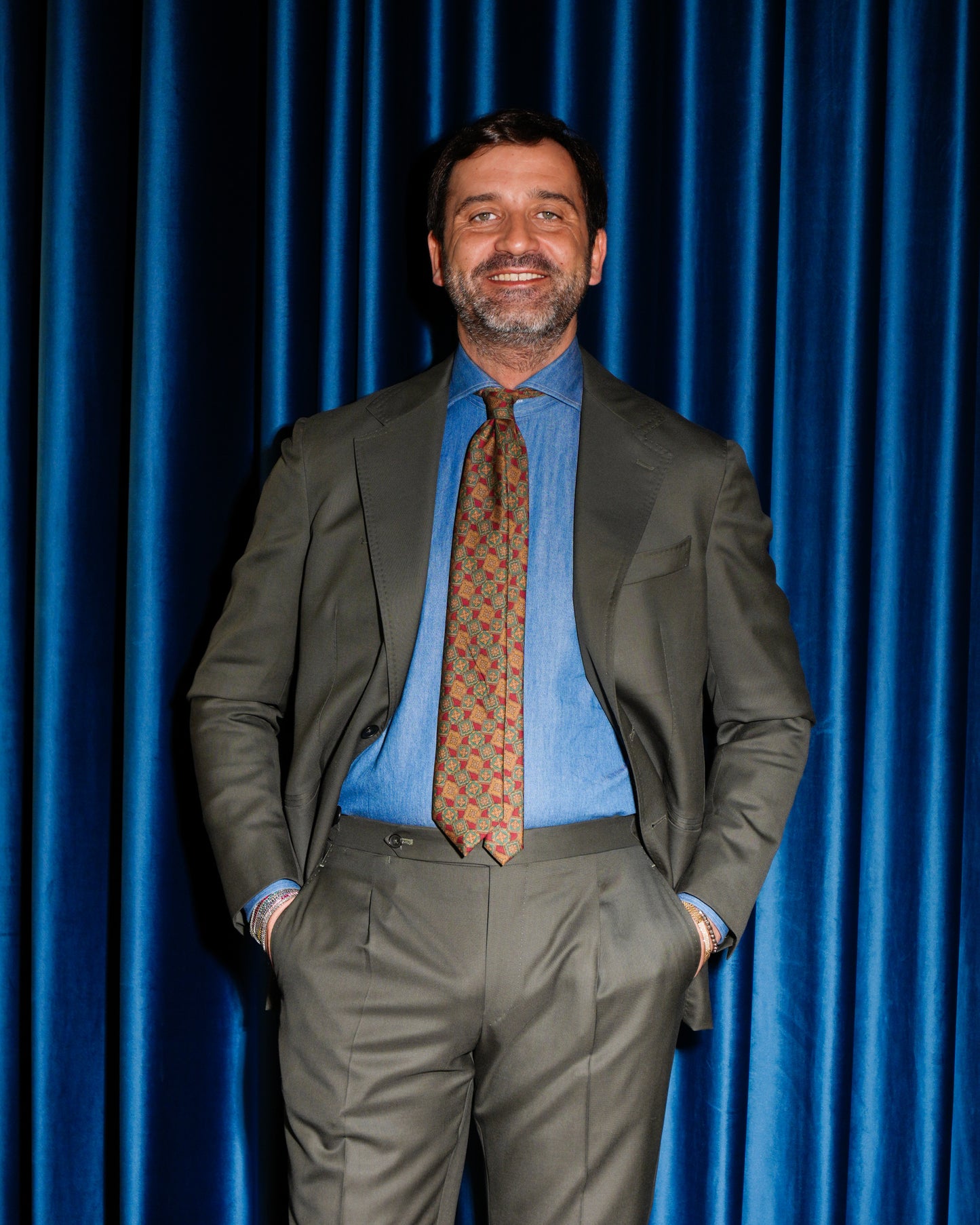 ABITO TINTA UNITA TALLIA VERDE