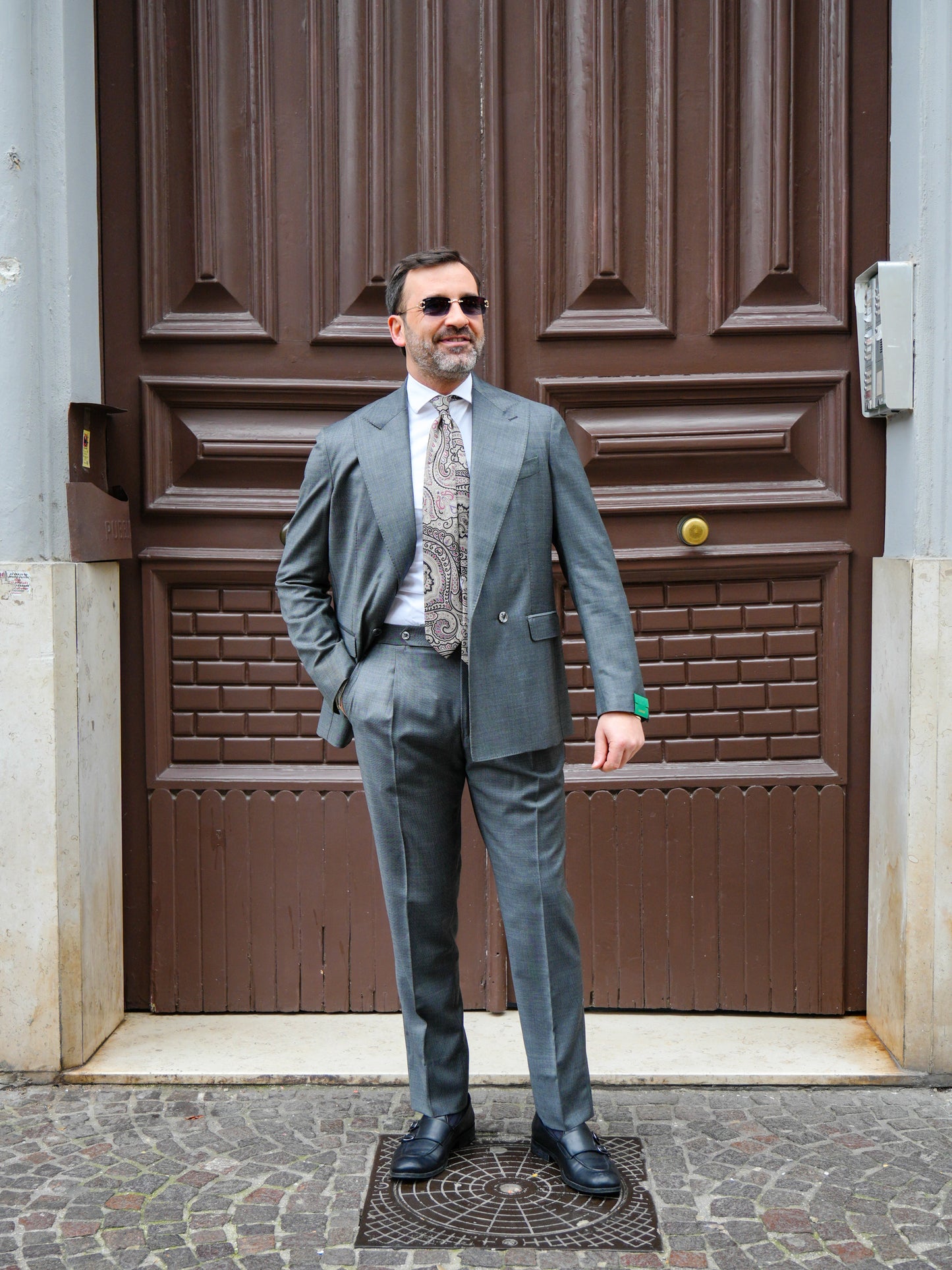 ABITO DOPPIOPETTO TINTA UNITA GRISAGLIA